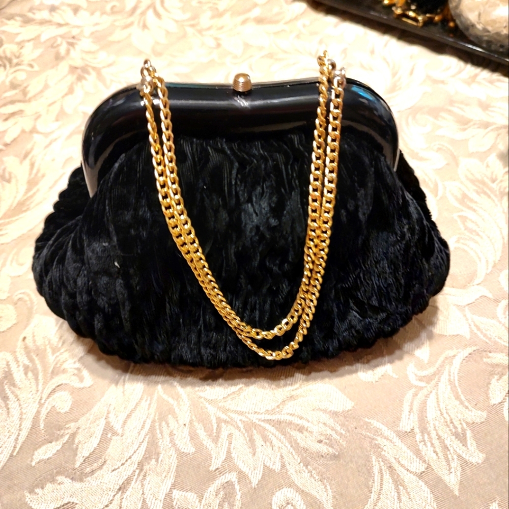 🔸🖤🔸 Stunning Vtg 60's Italian Black Crushed Velvet & Gold Chain Purse Handbag